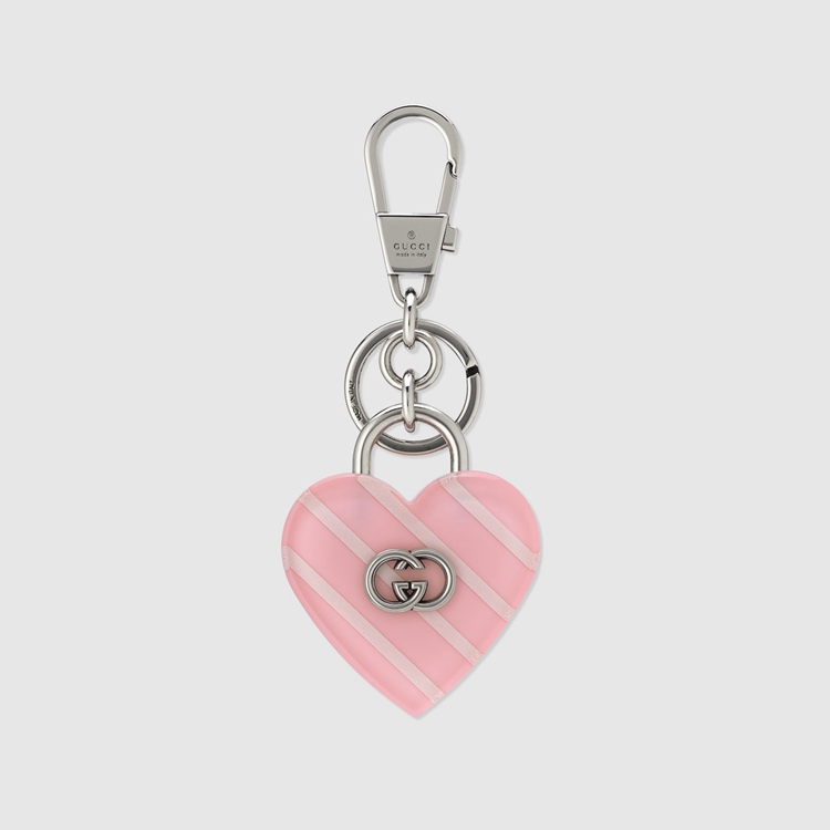 752694.JCFUG.8944.001.100.0000.Light Interlocking G heart shaped keychain